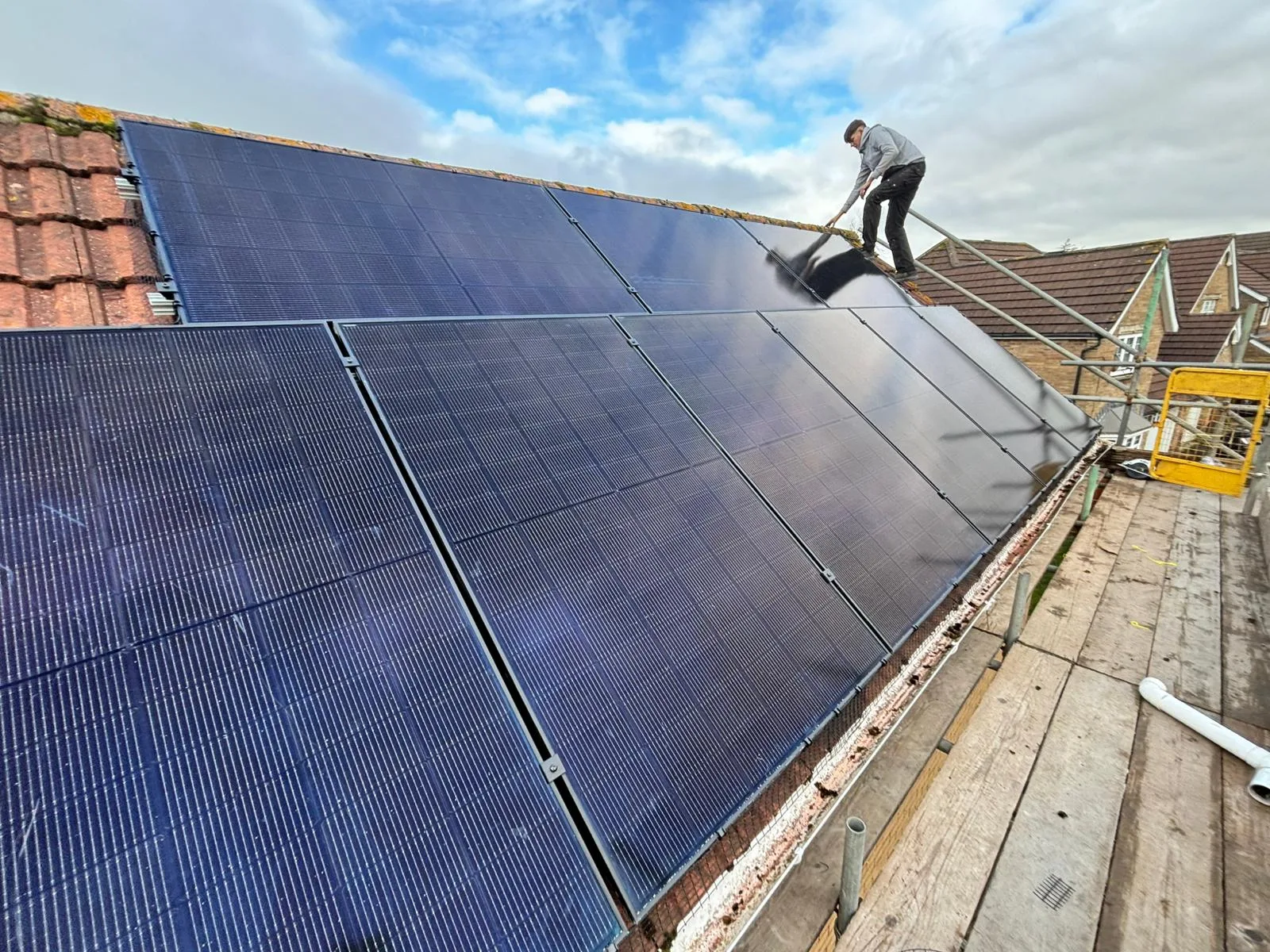 Comparing solar tiles vs solar panels for UK roofs
