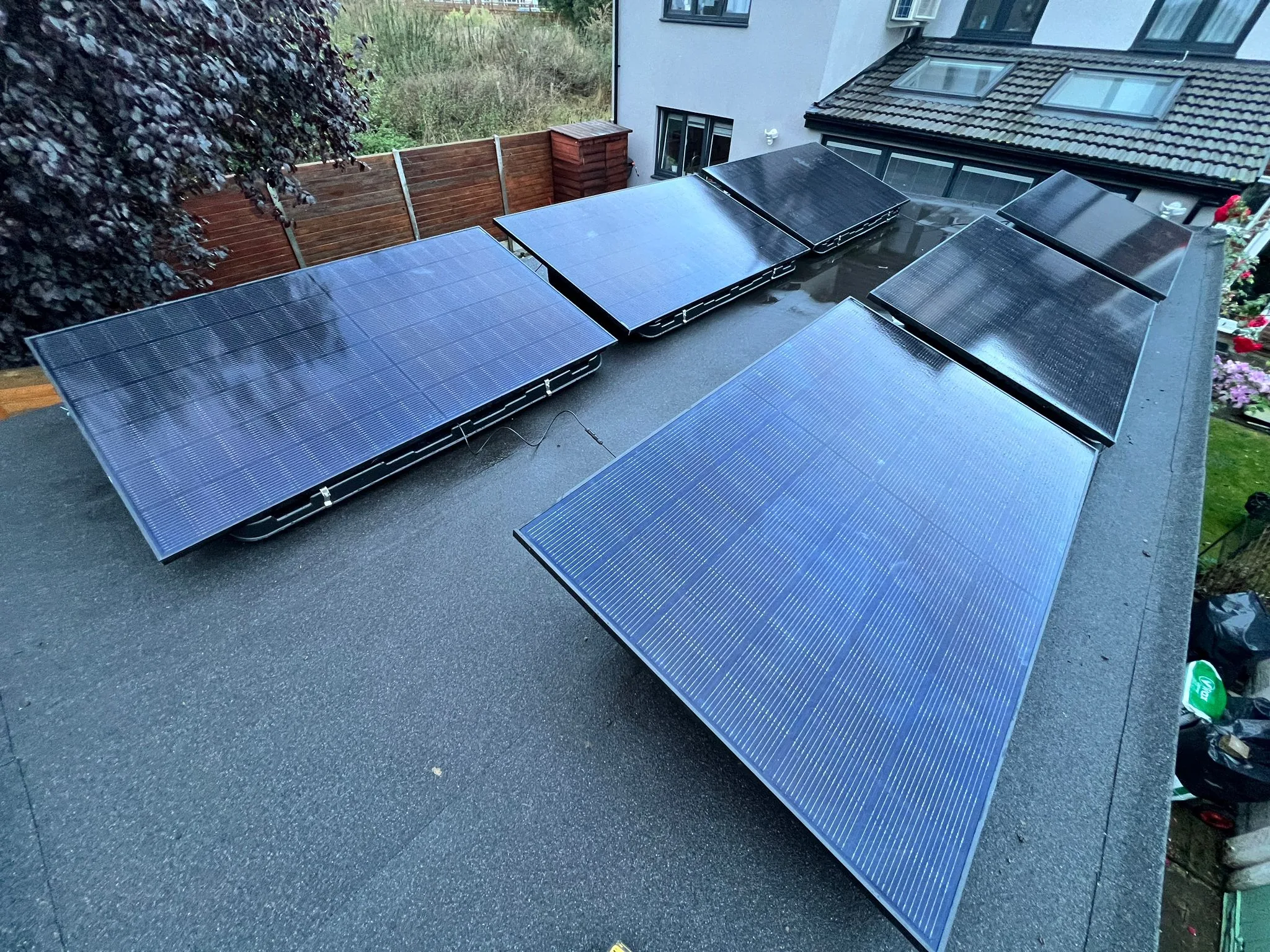 Your guide to flat roof solar panels